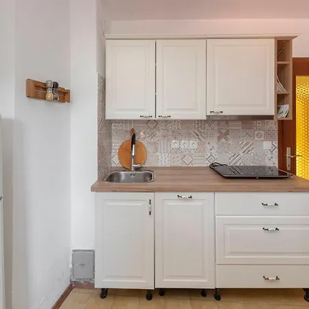 Old Istrian House With Jacuzzi Апартаменты
