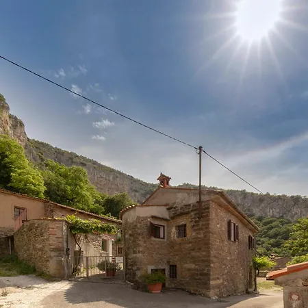 Old Istrian House With Jacuzzi *
